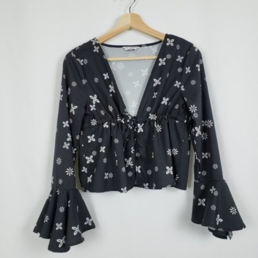Madisonne Floral Tie Front Bell Sleeve Crop Top